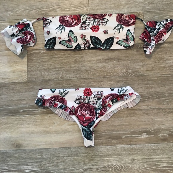 Zaful off the shoulder frilled bikini set - Picture 2 of 2